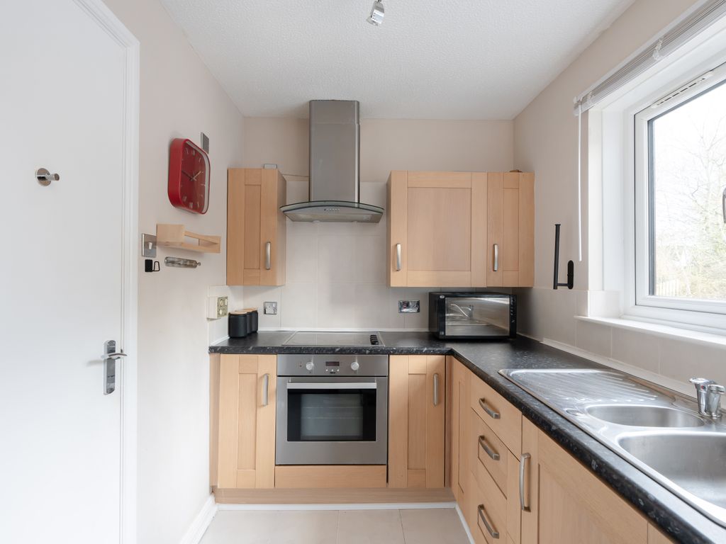 1 bed flat for sale in 49 Wallace Mill Gardens, Livingston EH53, £100,000