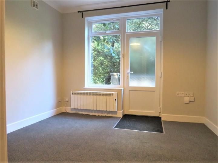 Studio to rent in 28 Braidley Road, Bournemouth, Dorset BH2, £600 pcm