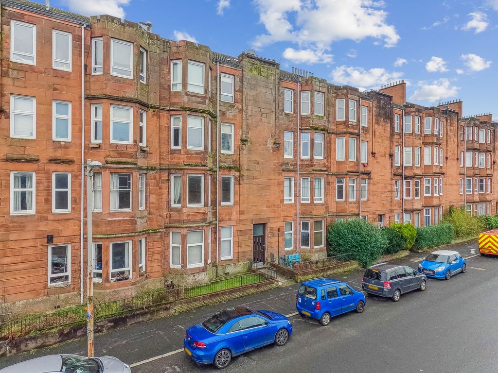 1 bed flat for sale in Midlock Street, Ibrox, Glasgow G51, £85,000