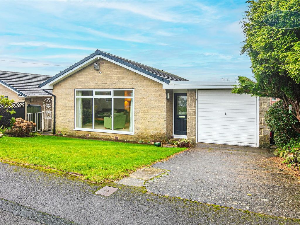 2 bed bungalow for sale in Oldfield Close, Stannington, Sheffield S6, £350,000