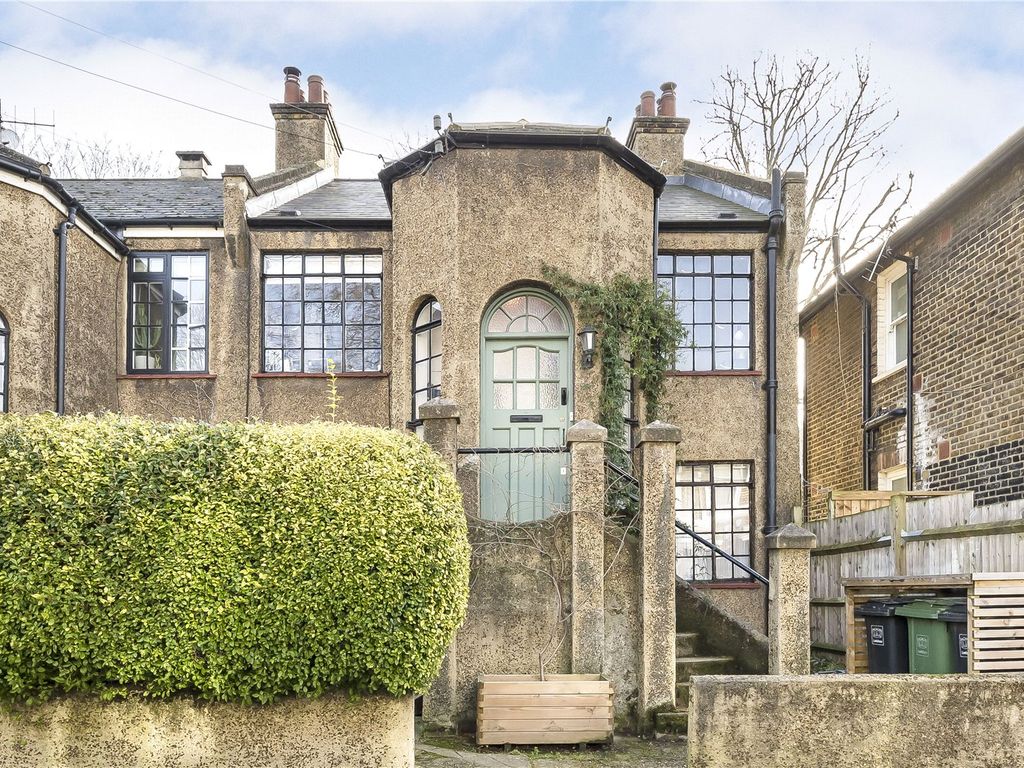 3 bed flat for sale in Rokeby Road, Brockley SE4, £575,000