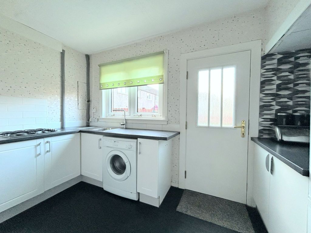 1 bed flat for sale in Kerse Gardens, Falkirk FK2, £64,995