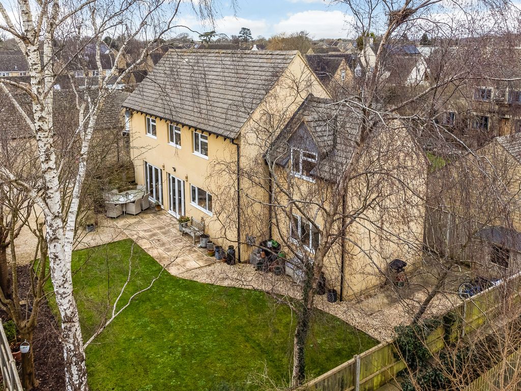 4 bed detached house for sale in Ham Lane, Cirencester GL7, £695,000