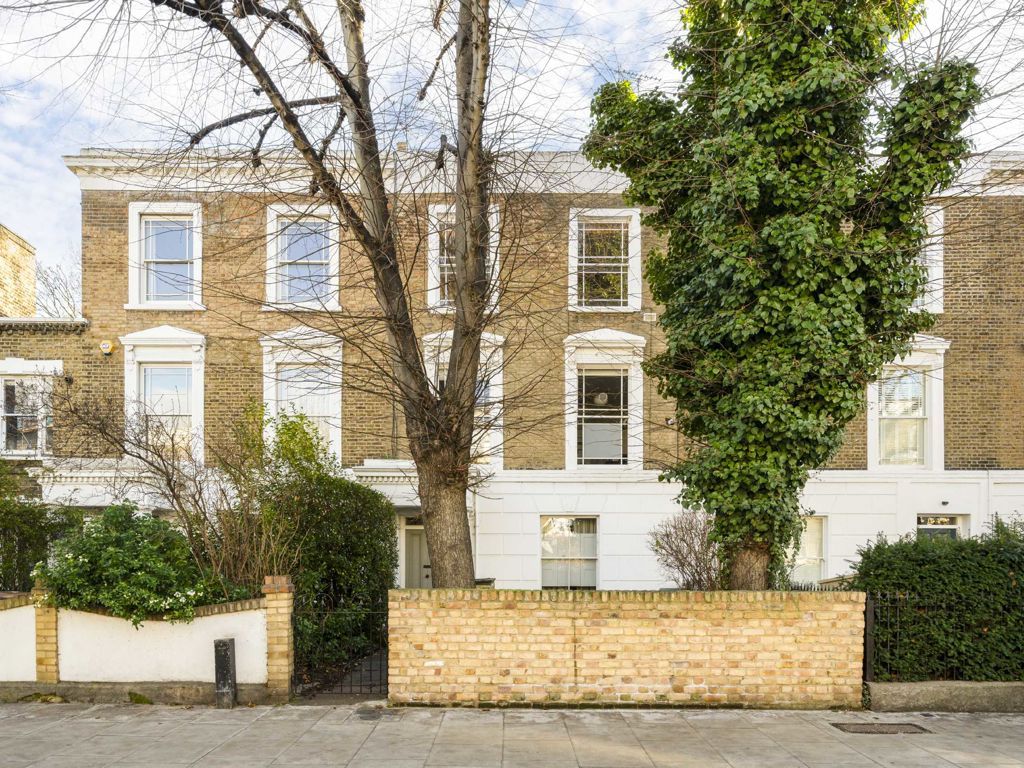 1 bed flat for sale in Southgate Road, London N1, £525,000