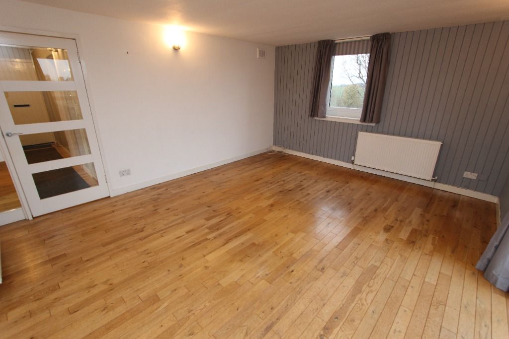 2 bed flat to rent in Fair A Far, Cramond, Edinburgh EH4, £1,300 pcm