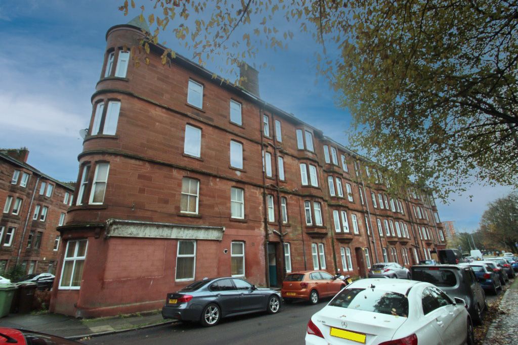 1 bed flat to rent in Station Road, Dumbarton, West Dunbartonshire G82, £475 pcm