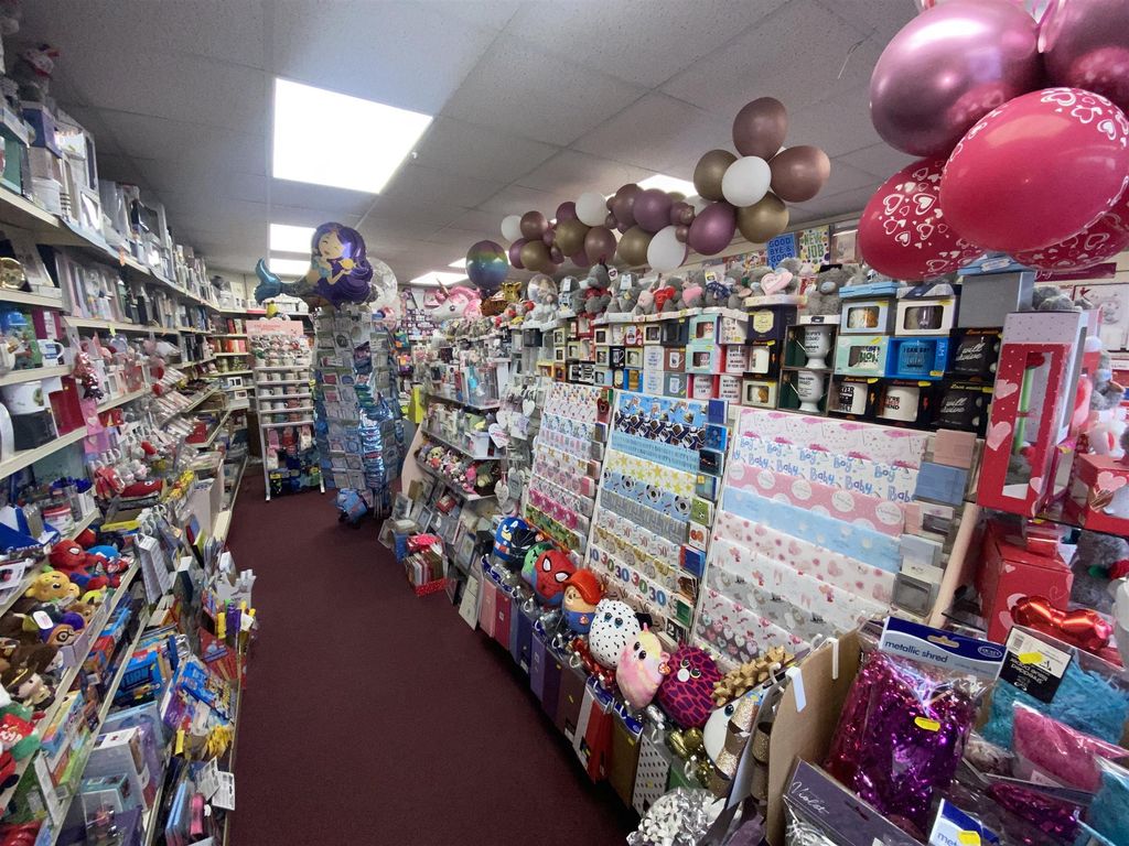 Commercial property for sale in Gifts & Cards CH61, Pensby, Heswall, Merseyside, £39,950