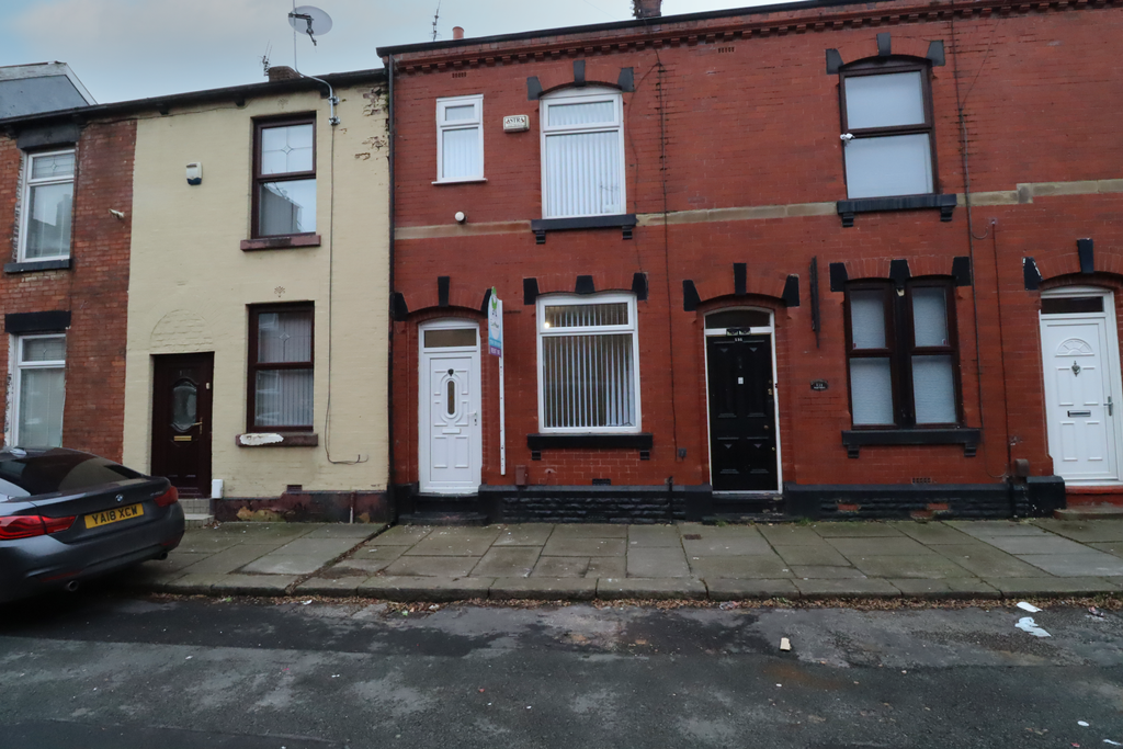 3 bed terraced house to rent in Hope Street, Dukinfield SK16, £1,100 pcm