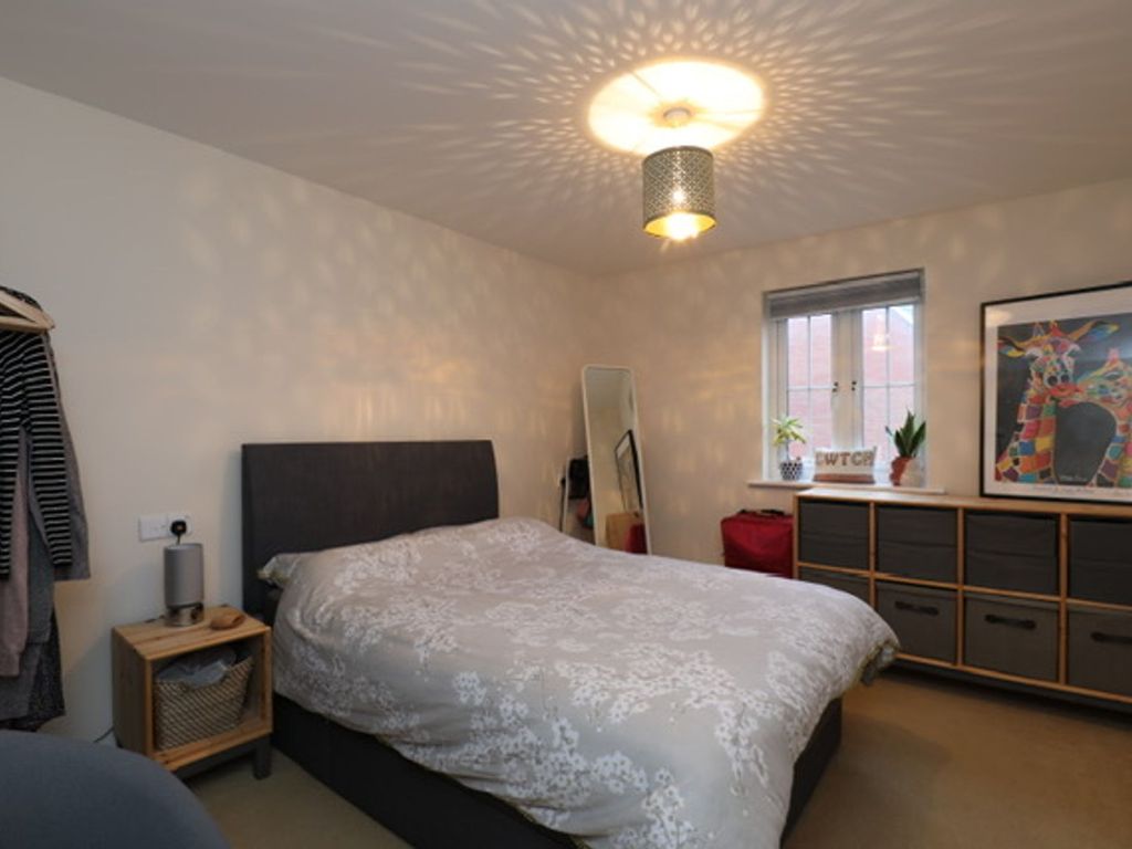 1 bed flat for sale in Tasker Square, Llanishen CF14, £135,000