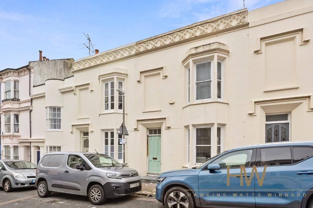4 bed terraced house for sale in Temple Street, Brighton BN1, £699,950