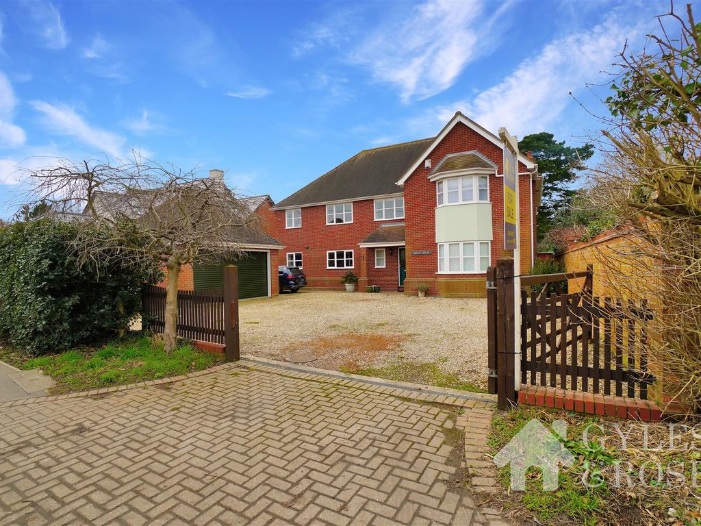 5 bed detached house for sale in Church Road, Layer-De-La-Haye, Colchester CO2, £850,000
