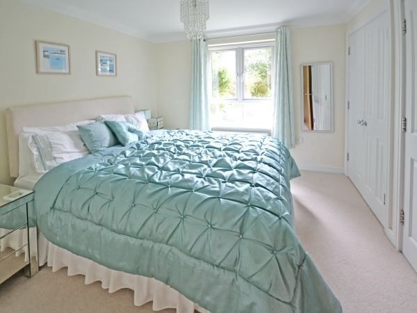 1 bed flat for sale in 44 Lincoln Park, Amersham HP7, £335,000