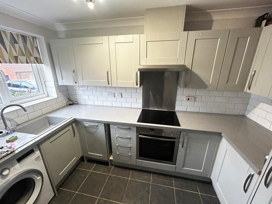 2 bed terraced house to rent in The Glebe, Lavendon, Olney MK46, £1,100 pcm