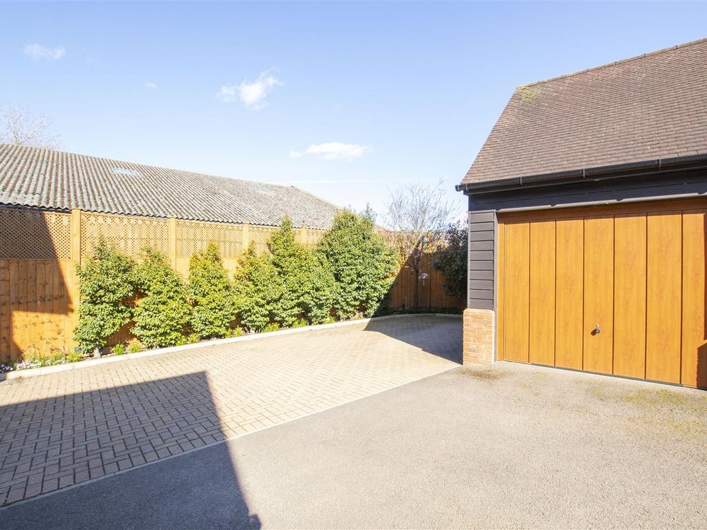 4 bed detached house for sale in Highgrove Close, Benington, Stevenage SG2, £750,000
