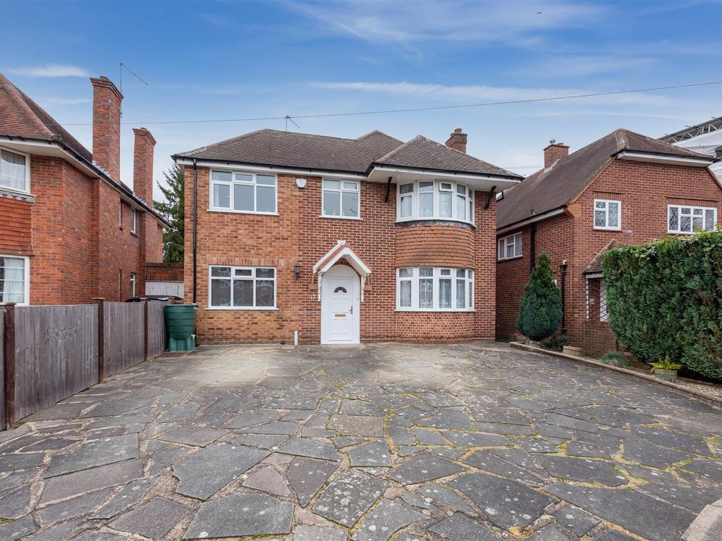 4 bed detached house for sale in Birdwood Road, Maidenhead SL6, £950,000