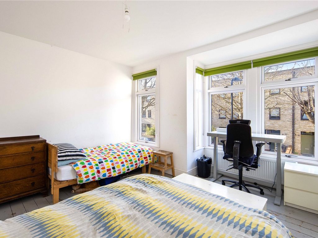 3 bed terraced house for sale in Daubeney Road, Homerton, London E5, £975,000