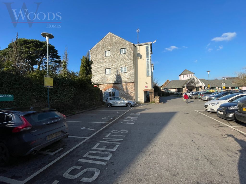 1 bed flat for sale in Apartment 7 The Granary Coronation Road, Totnes, Devon TQ9, £175,000