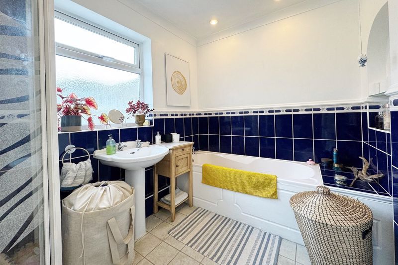 2 bed property for sale in Hollingdean Terrace, Brighton BN1, £475,000