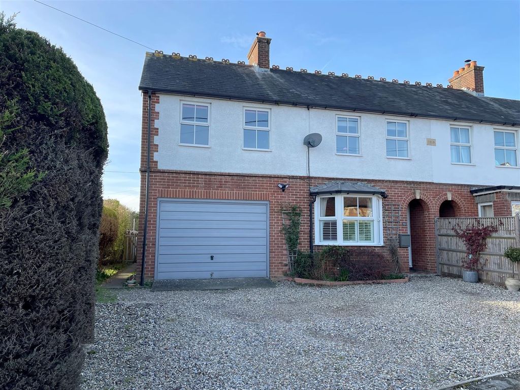 4 bed semi-detached house for sale in Park Lane, Thatcham RG18, £535,000