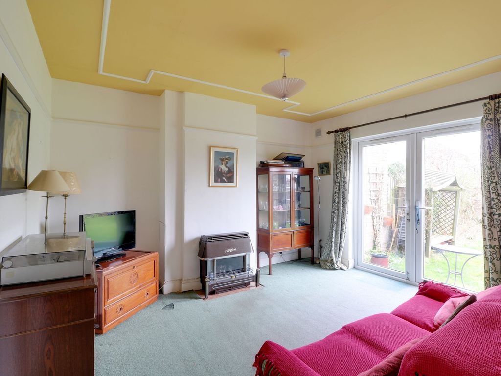 4 bed end terrace house for sale in New Cheveley Road, Newmarket CB8, £410,000