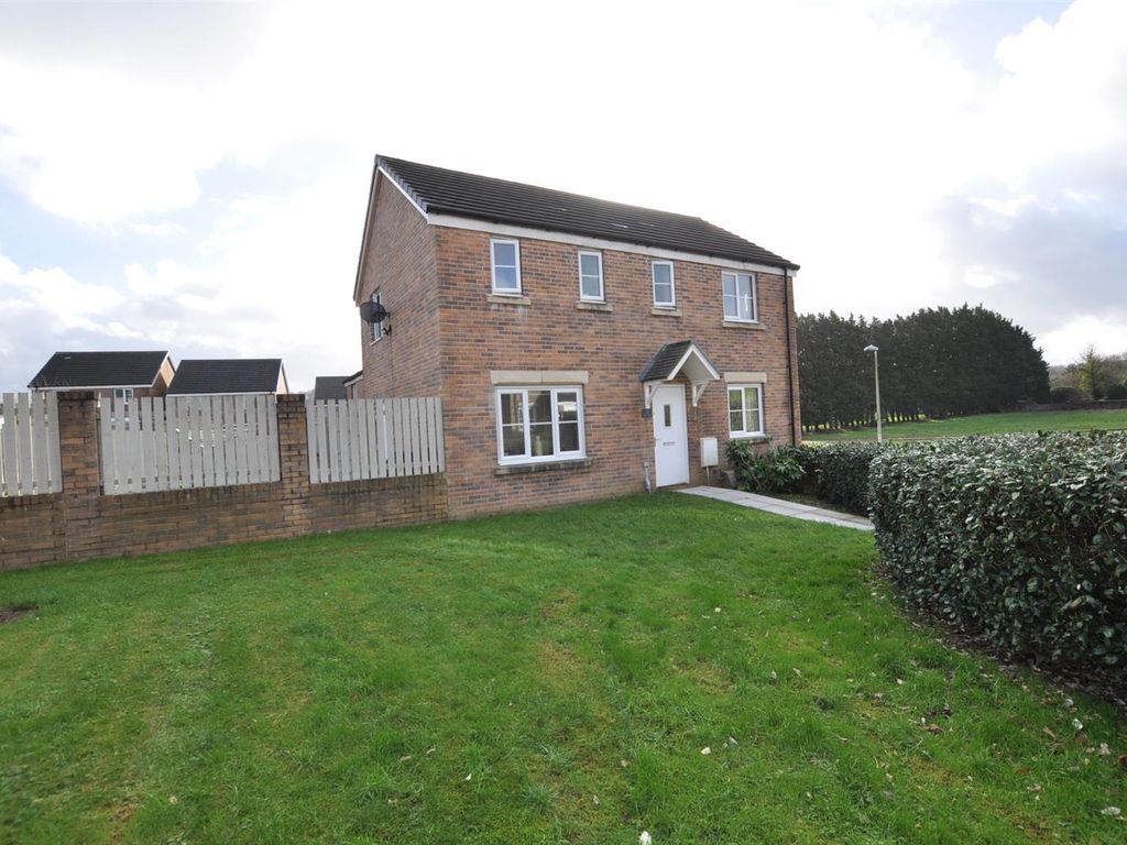 3 bed property for sale in Maes Pedr, Carmarthen SA31, £289,500