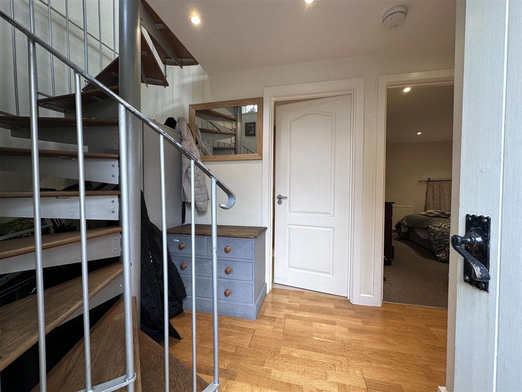 2 bed detached house to rent in The Malthouse, Avonvale Place, Batheaston BA1, £1,350 pcm