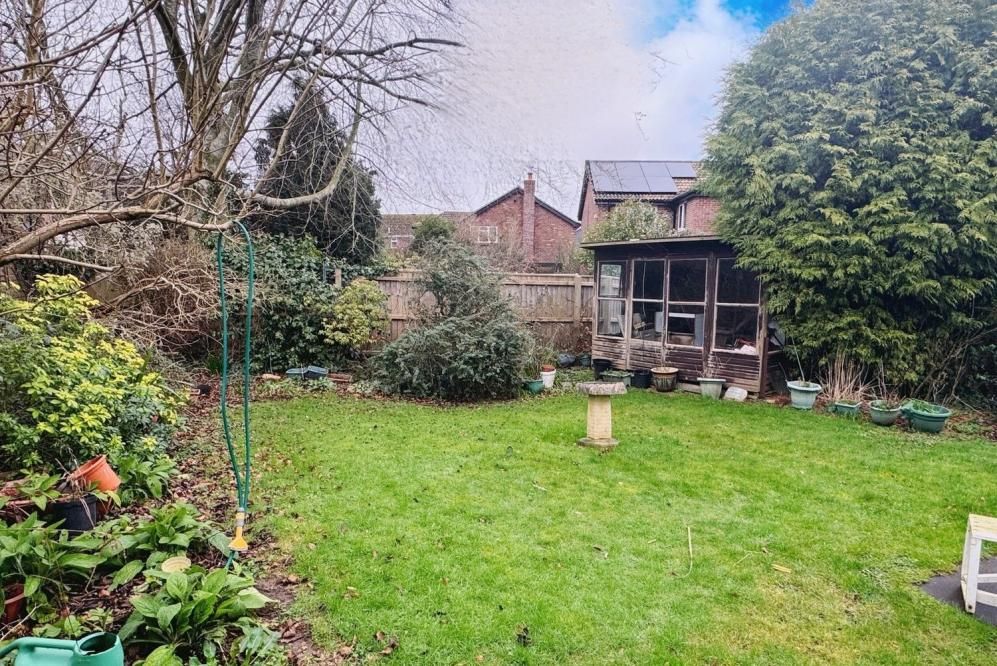 4 bed detached house for sale in Pealsham Gardens, Fordingbridge SP6, £395,000