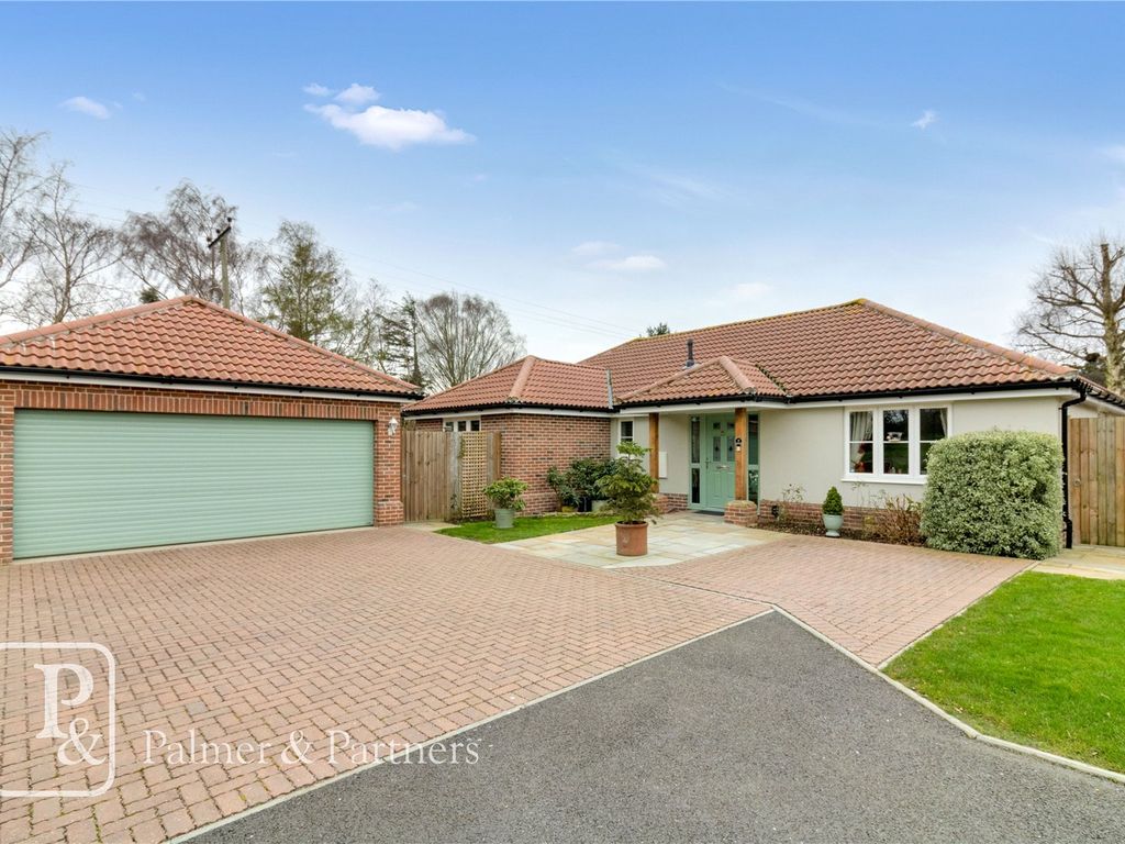 4 bed bungalow for sale in Steam Mill Close, Bradfield, Manningtree, Essex CO11, £700,000