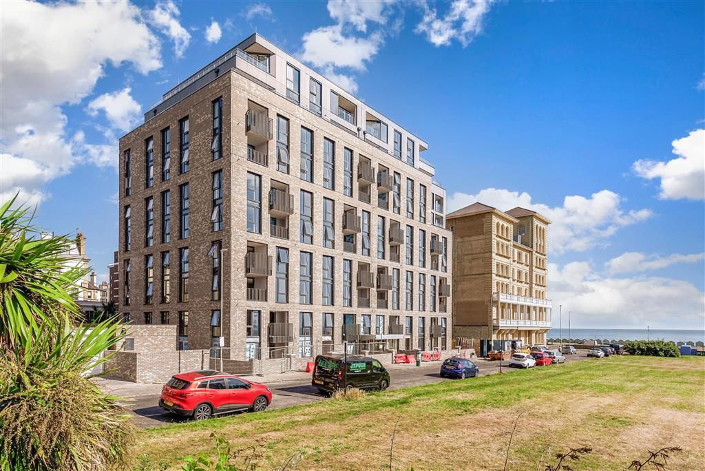 New home, 2 bed flat for sale in Grand Avenue, Southern Housing Group, Hove, East Sussex BN3, £146,875