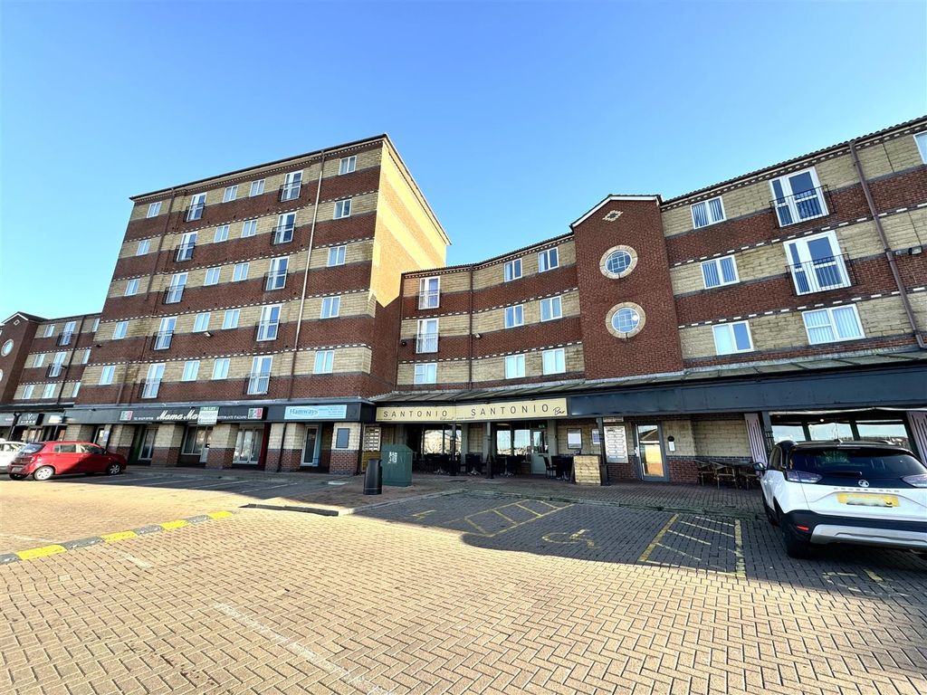 1 bed flat to rent in Navigation Point, Marina, Hartlepool TS24, £545 pcm