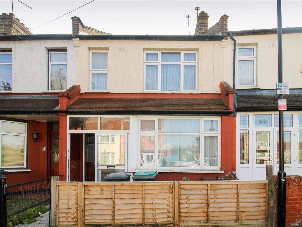 4 bed property for sale in Higham Road, London N17, £650,000