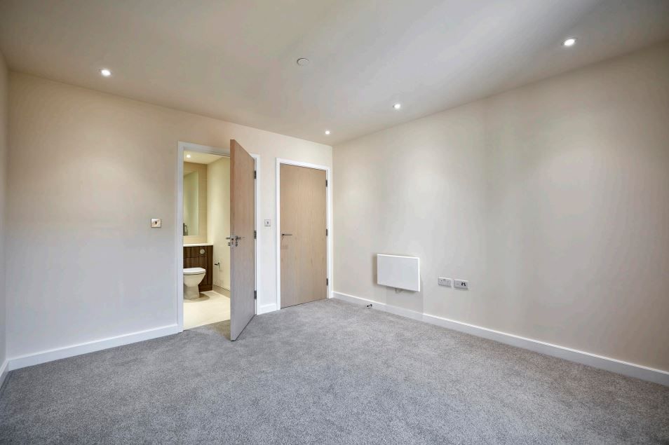 New home, 2 bed flat for sale in Beaufort Square, Beaufort Park, Colindale NW9, £625,000