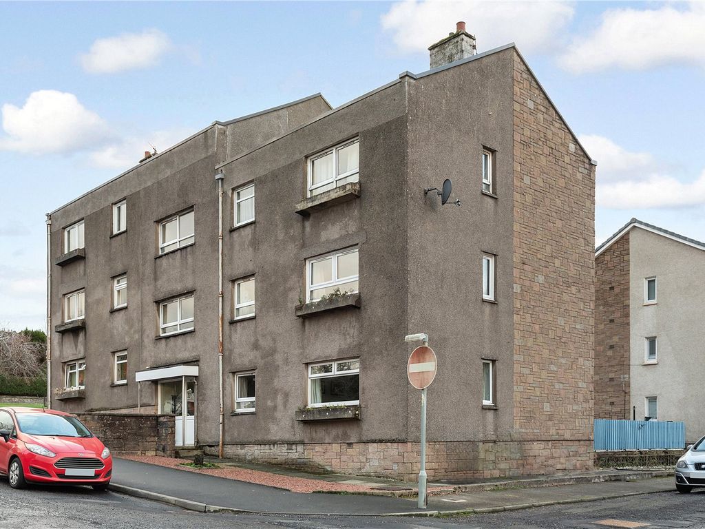 2 bed flat for sale in Colquhoun Street, Helensburgh, Argyll And Bute G84, £105,000