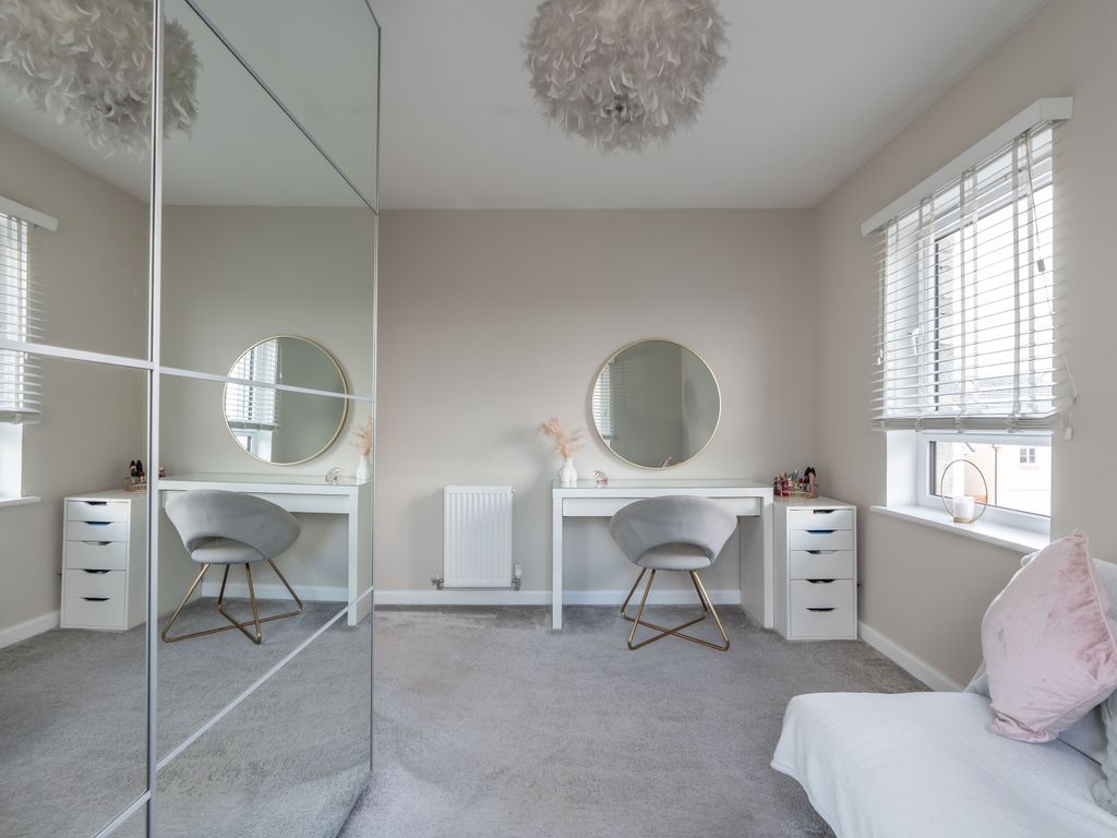 2 bed flat for sale in 2/8 Bowbridge Crescent, Edinburgh EH17, £215,000