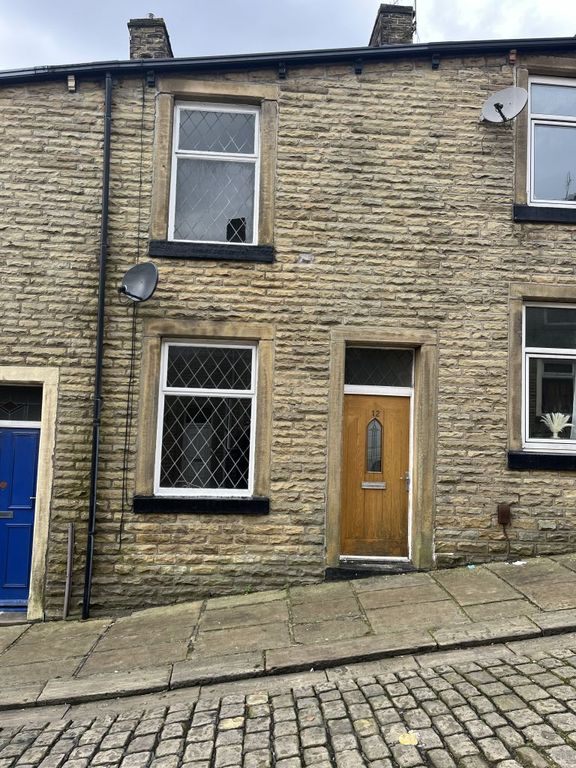 2 bed terraced house to rent in Basil Street, Colne BB8, £575 pcm