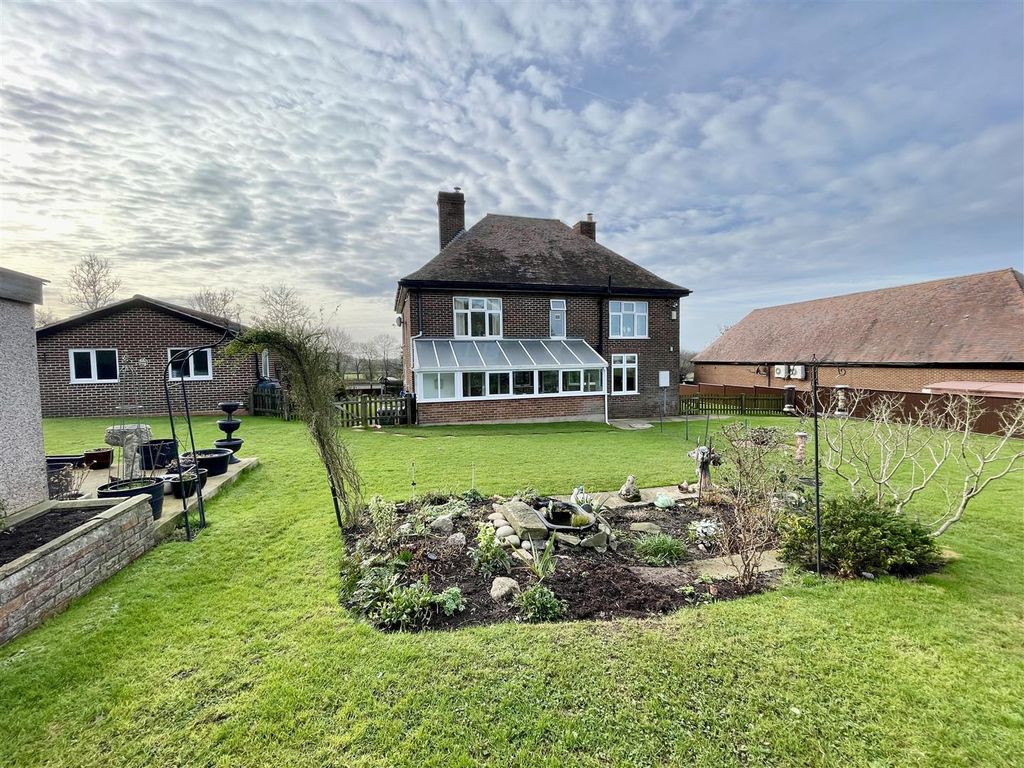 4 bed detached house for sale in Gloucester Road, Corse, Gloucester GL19, £650,000