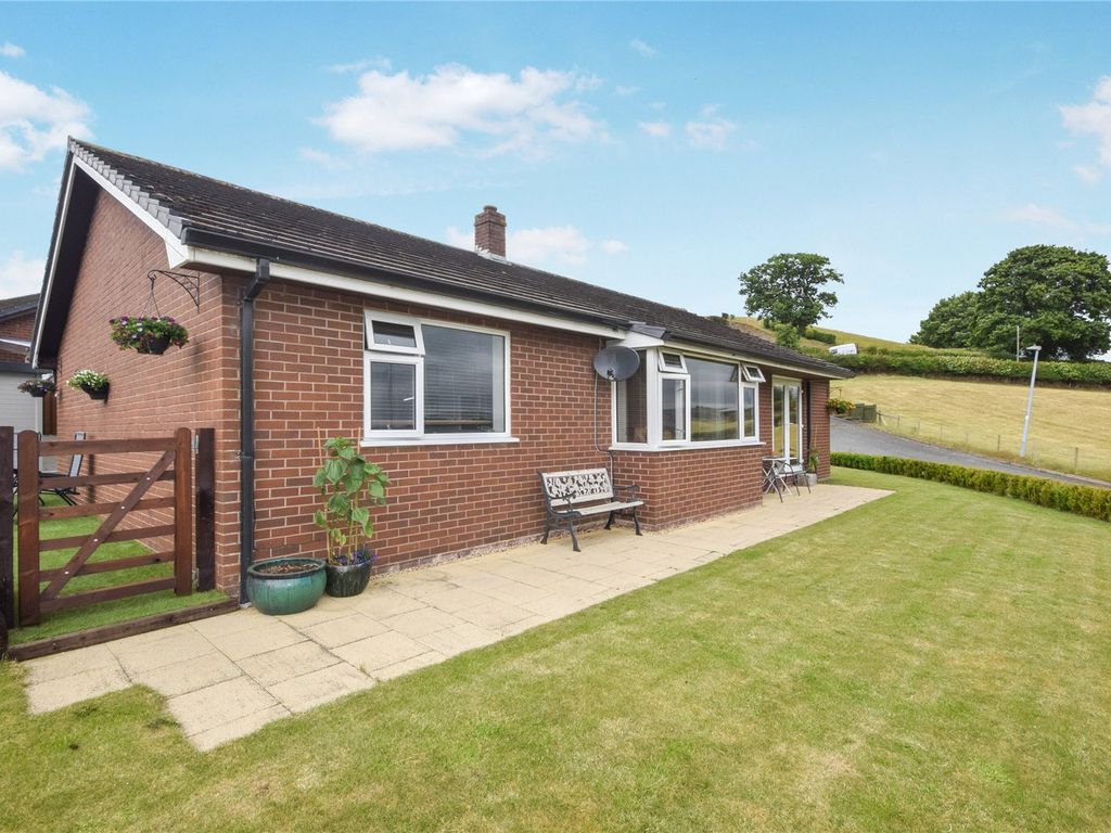 3 bed bungalow for sale in Chapel Close, Stepaside, Mochdre, Newtown SY16, £370,000