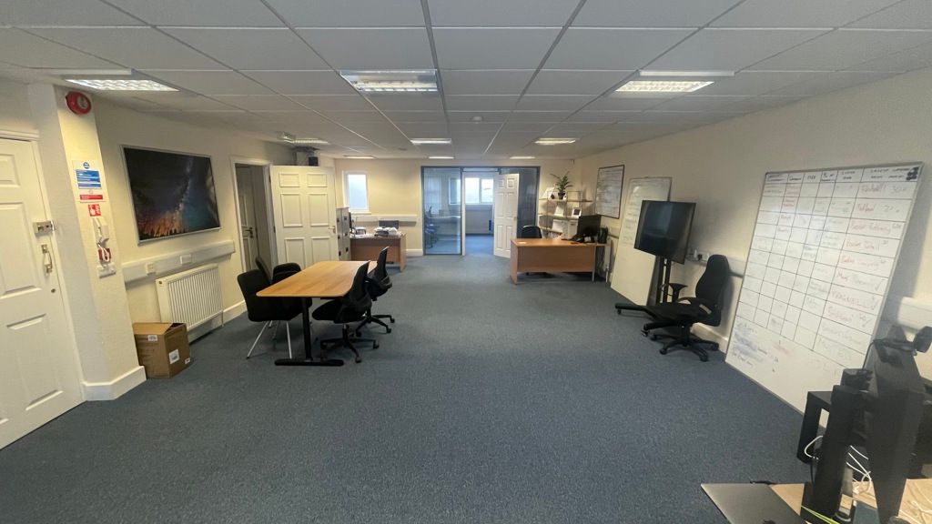 Office to let in 1 Augusta Place, Leamington Spa, Warwickshire CV32, £36,000 pa