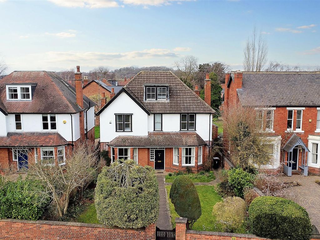 7 bed property for sale in Long Lane, Attenborough, Nottingham NG9, £725,000