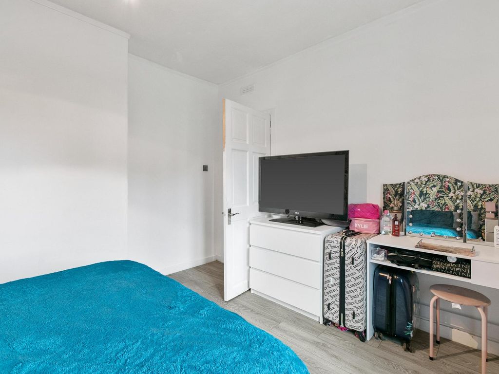 2 bed flat for sale in Waverley Crescent, Hamilton, Lanarkshire ML3, £80,000
