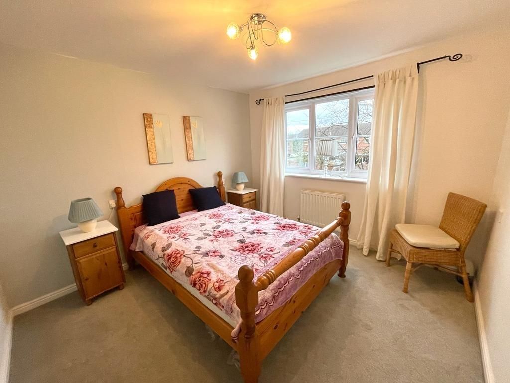 3 bed flat for sale in School Lane, Elworth, Sandbach CW11, £130,000
