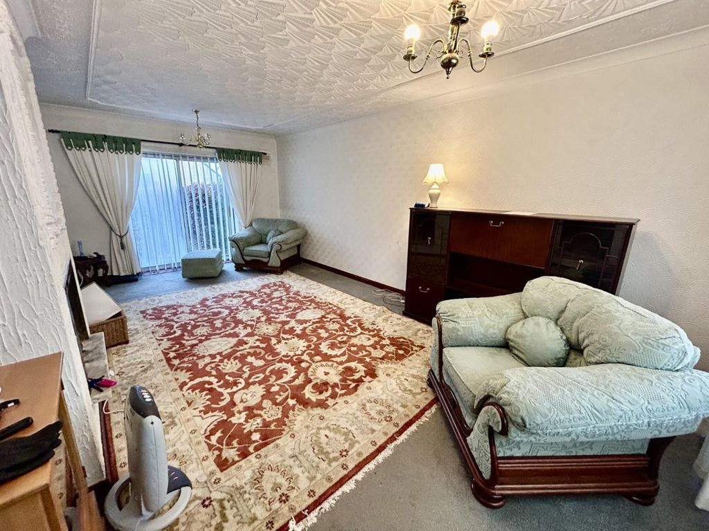3 bed property for sale in Aldgate, Ellesmere Port CH65, £177,500