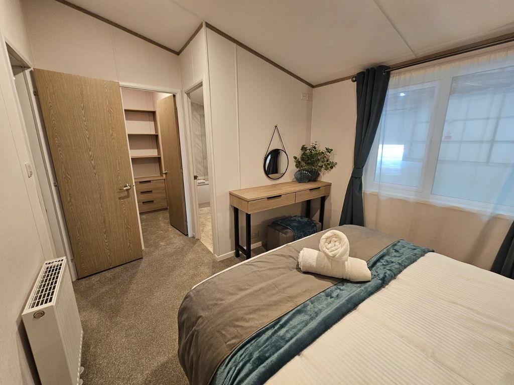 2 bed lodge for sale in Malton Road, Pickering YO18, £145,000
