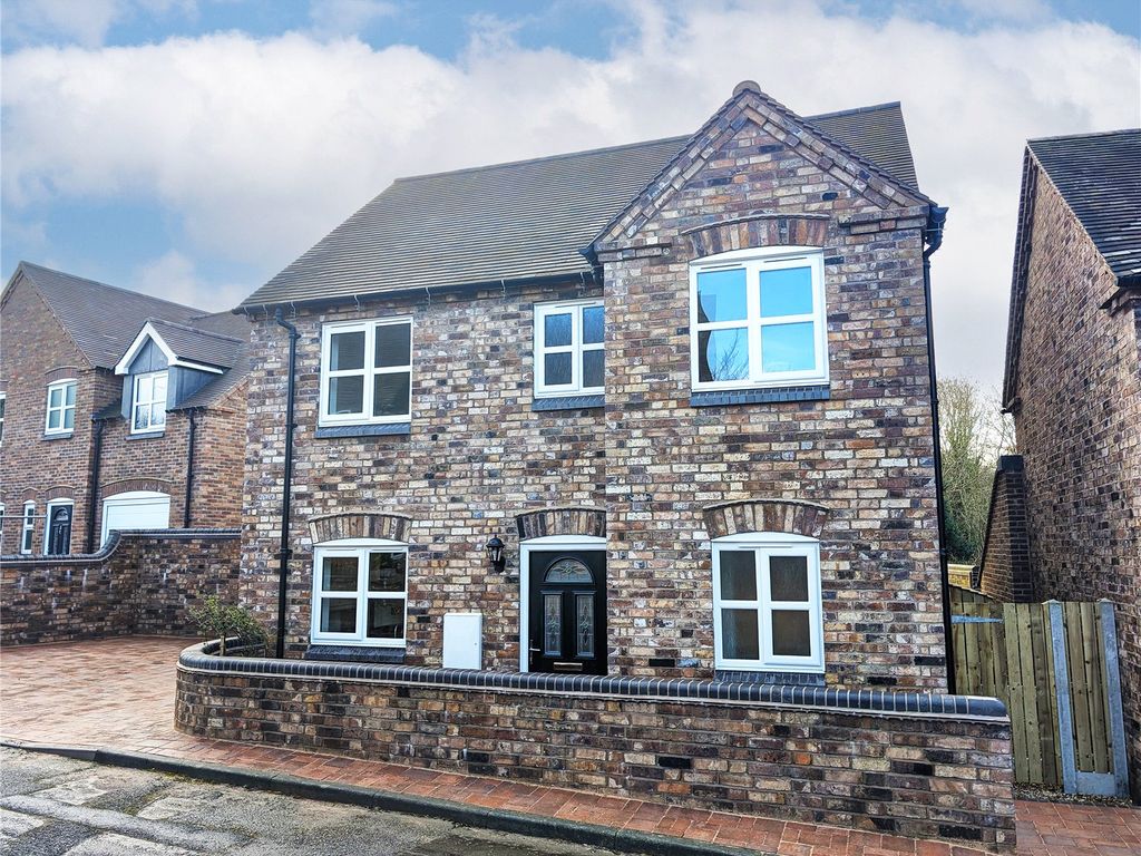4 bed detached house for sale in Queen Street, Madeley, Telford, Shropshire TF7, £420,000