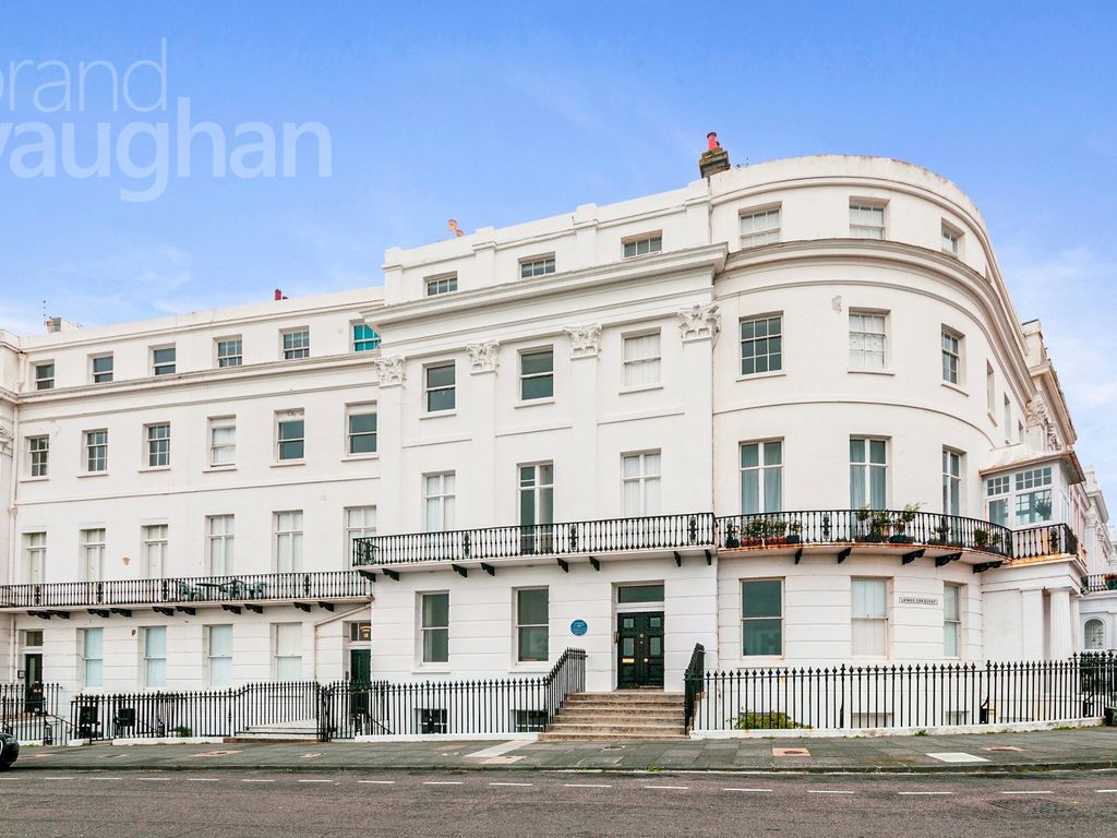 1 bed flat for sale in Lewes Crescent, Brighton, East Sussex BN2, £375,000