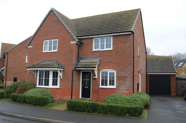 4 bed detached house for sale in Cowley Meadow Way, Crick, Northampton NN6, £375,000