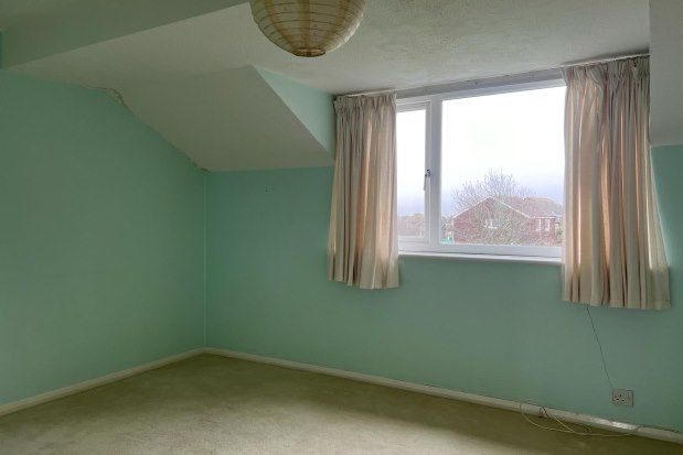 2 bed property to rent in Fleet Way, Newport PO30, £825 pcm