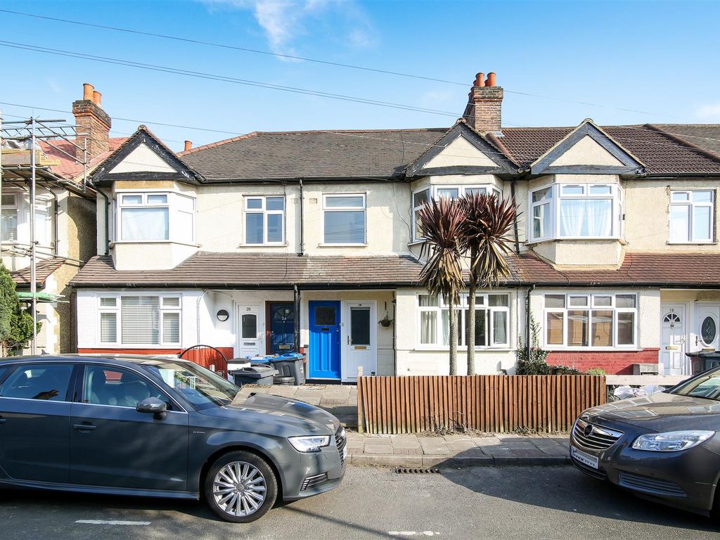 2 bed maisonette for sale in Dinton Road, Colliers Wood SW19, £350,000