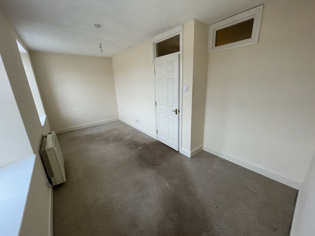 2 bed flat to rent in Meadfoot Lane, Torquay, Devon TQ1, £875 pcm