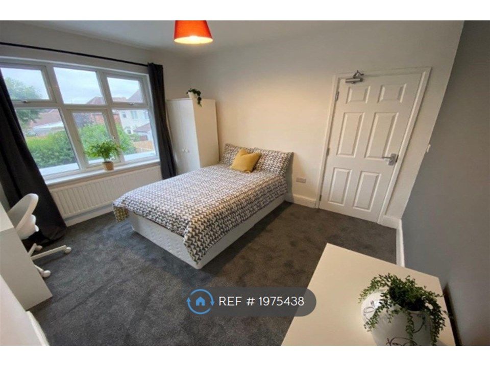Room to rent in Abbey Road, Beeston, Nottingham NG9, £575 pcm